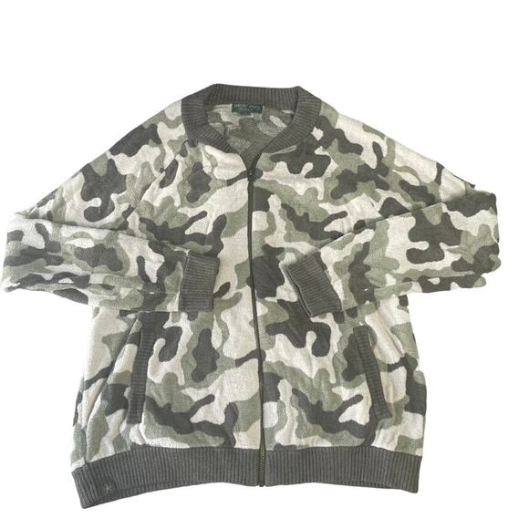 BAREFOOT DREAMS Cozychic Ultra Lite Medium Zip Up Camo Jacket Pockets Bomber - Picture 1 of 3